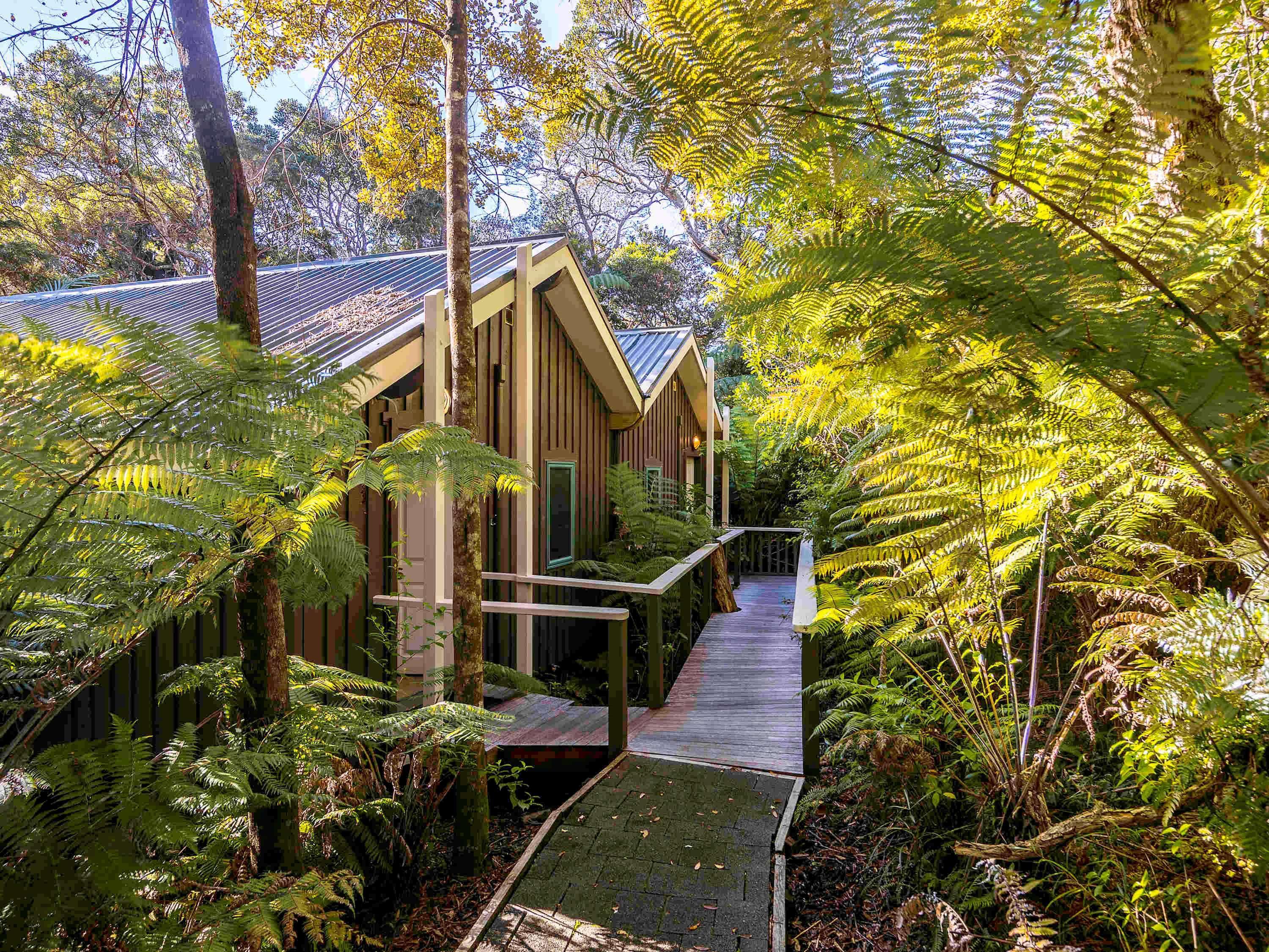 Grand Mercure Puka Park Resort Pauanui Exterior photo