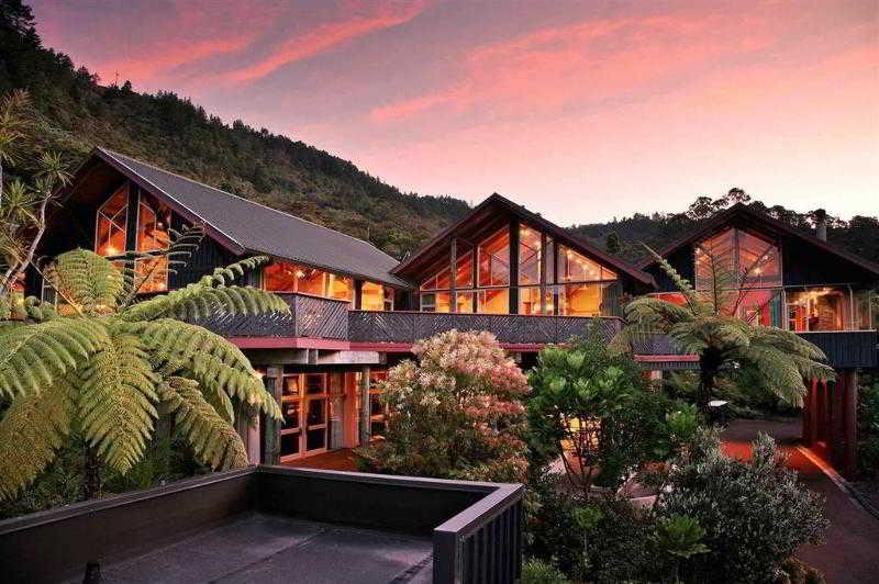 Grand Mercure Puka Park Resort Pauanui Exterior photo