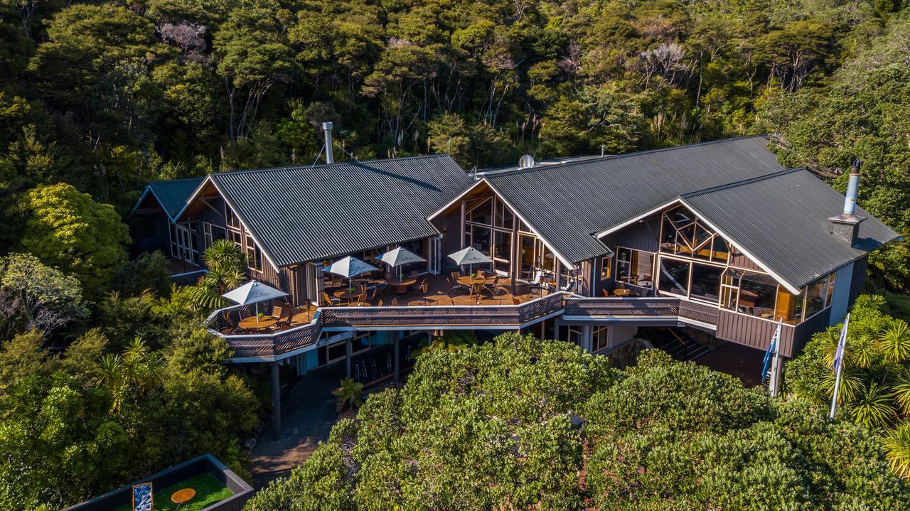Grand Mercure Puka Park Resort Pauanui Exterior photo